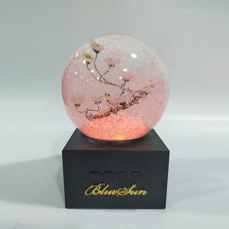 
 Новинка 2020, модный мини смарт-динамик, беспроводной Звук со снежным шаром, водяной Блестящий светодиодный светильник  