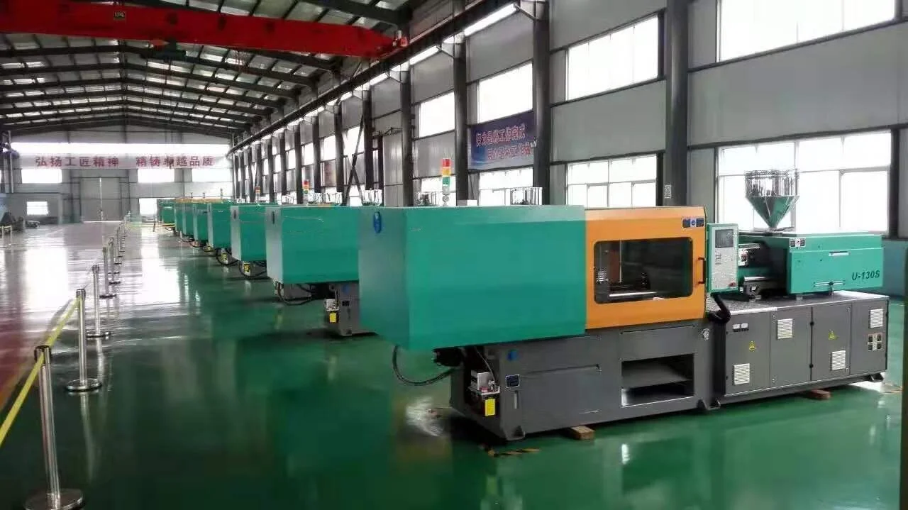 90 Ton High speed saving servo motor injection molding machinery