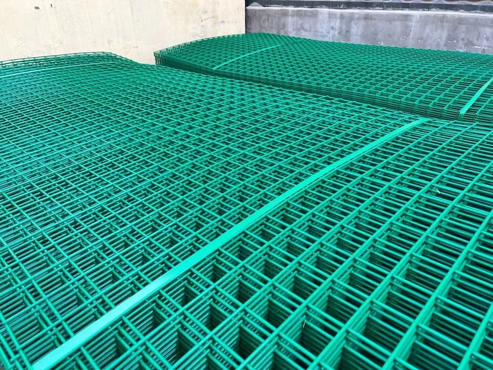 Factory direct sale hot sale pvc spray treatment 358 security fence  for swimming pool, breeding, construction