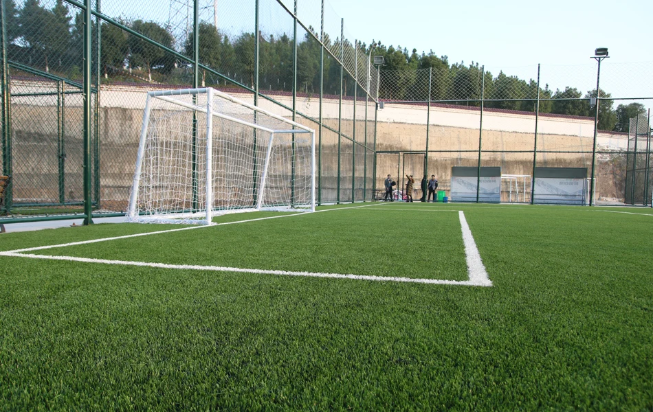 SHENDU High density wholesale price green landscaping artificial grass turf natural synthetic grass  football grass pet mat