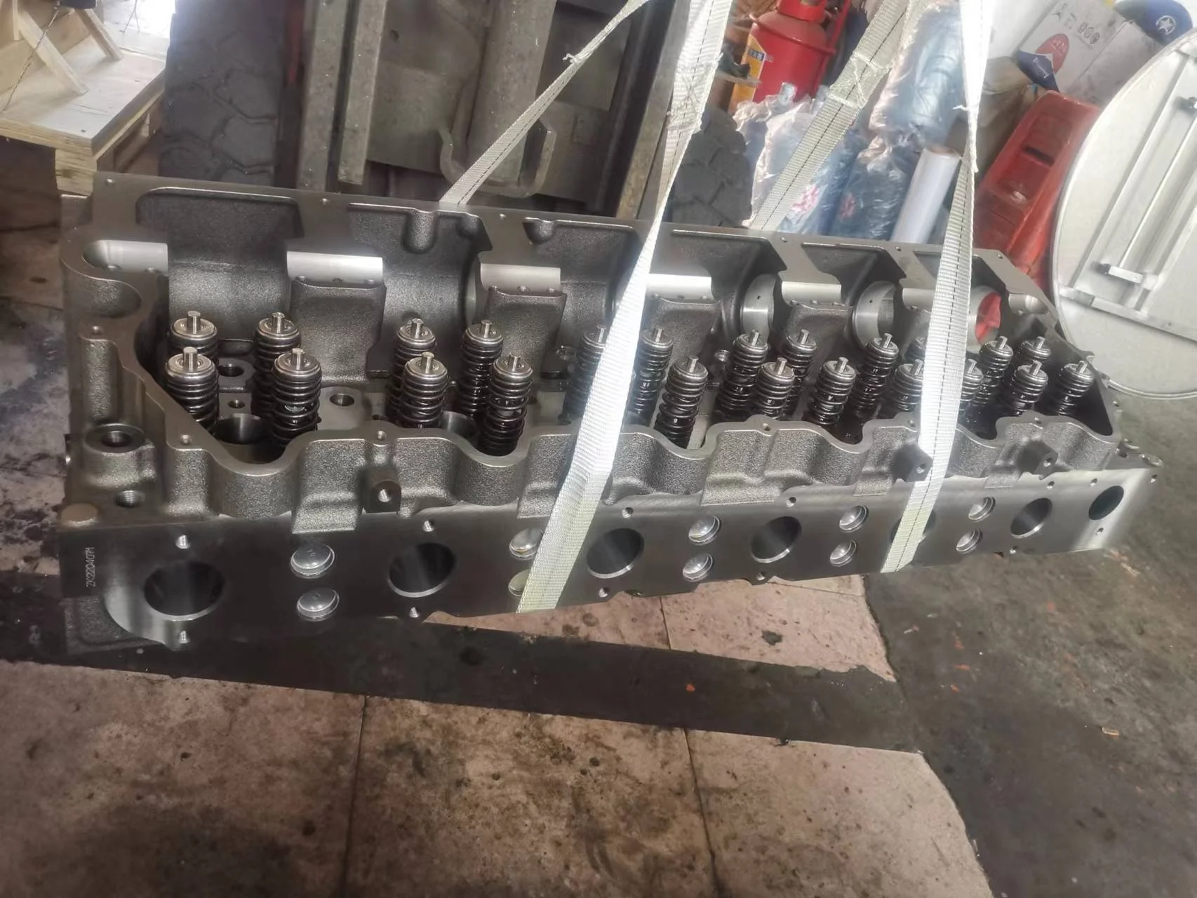 CAT 3406 3406E C15 Engine Parts Cylinder Head Cylinder Block Crankshaft 223-9250 2239250 175-3617 152-7582 216-5582 2274239