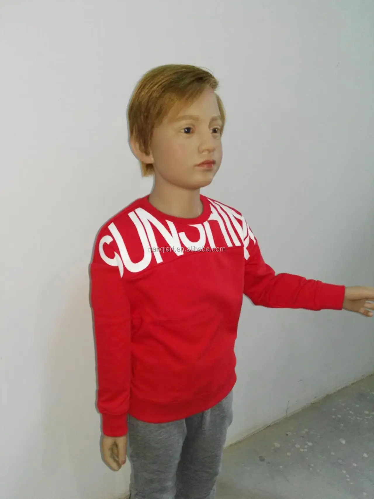 Customized Handmade Realistic Life Size Resin Sculptures Artificial Celebrity Lifesize Wax Figures for Display Resin Crafts