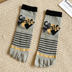 Wholesale Cotton Sport Running Men Premium Five Finger Socks Cotton Leisure Breathable Ankle letter Colour Sports Toe Socks