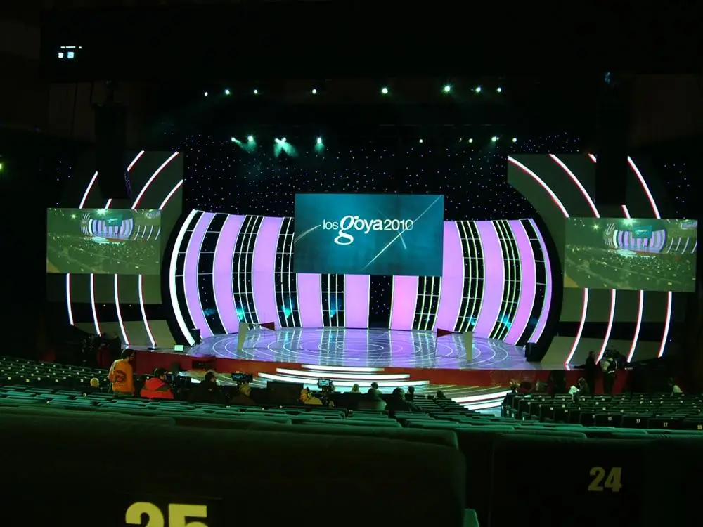 Indoor Outdoor Large LED Board Full Color Waterproof LED Screen Video Wall P3.91 LED Advertising Panel Rental LED Display