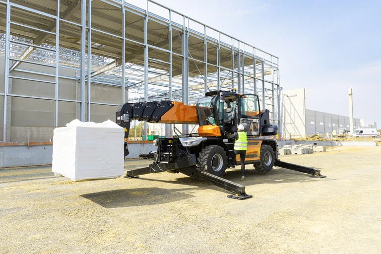 FORWARD Multi-Functional Rotary Fork Loading Car Loader with Diverse Affiliated Equipment