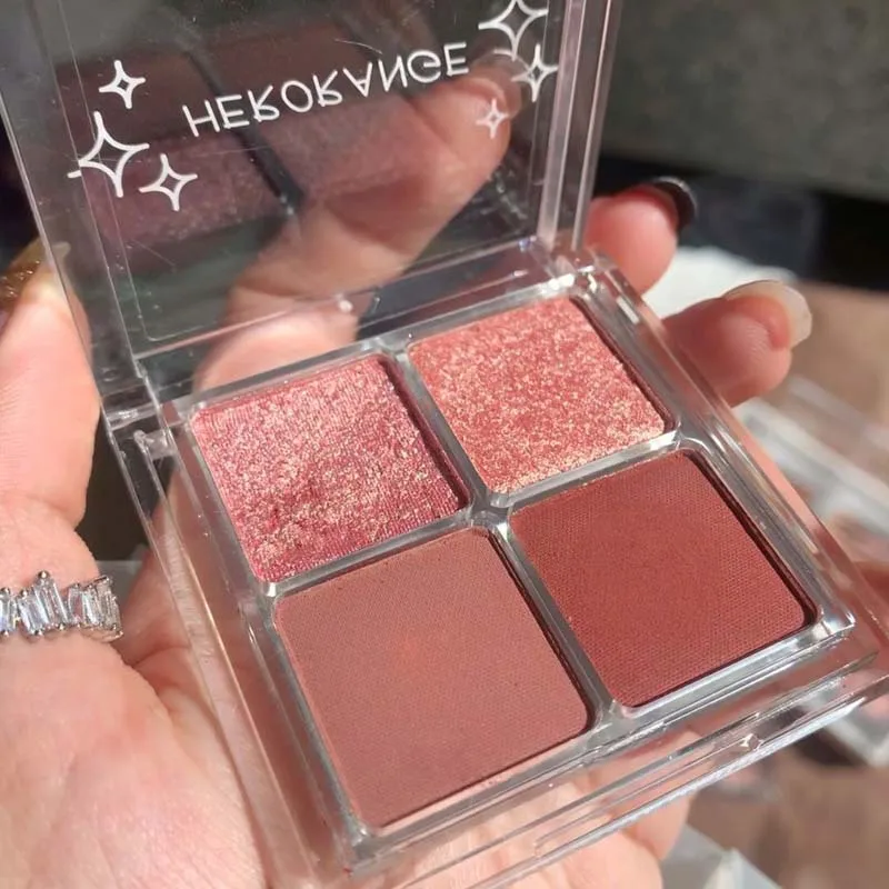 Private Label Christmas Collection 4 Color Eyeshadow Palette Explosive Matte Pearlescent Lasting Waterproof Custom Logo