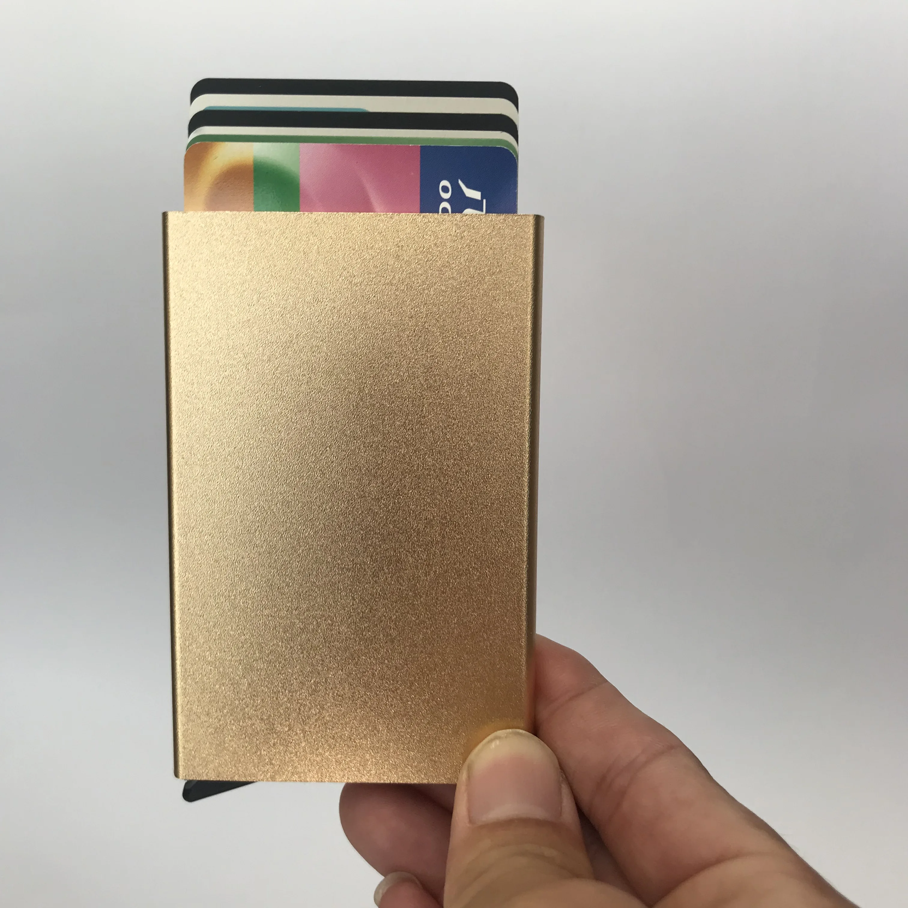 Лидер продаж на AMAZON RFID держатель для кредитных карт тонкий бумажник защита с передним карманом выдвижной дизайн алюминий до