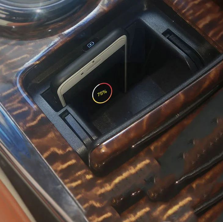 Mobile Phone Wireless Charging Fast Charging Central Armrest Storage Box For Nissan Patrol Y62 2013-2019 Accessories