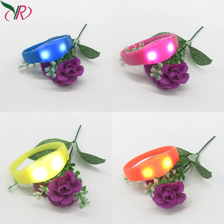 Remote Controlled Flashing Led Silicone Bracelet Radio Control Rfid Light Up Wristband Dmx Led Bracelet led silicone bracelet