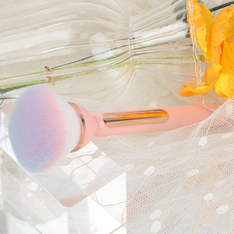 2023 Hot Sell Big Round Head Nail Brush Duster Makeup Supplies Brushes