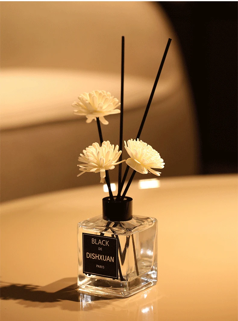 Wholesale Home Car Decor Perfume Aromatherapy Fragrance Essential 100ml Oil Dried Flower Luxury Reed Diffuser