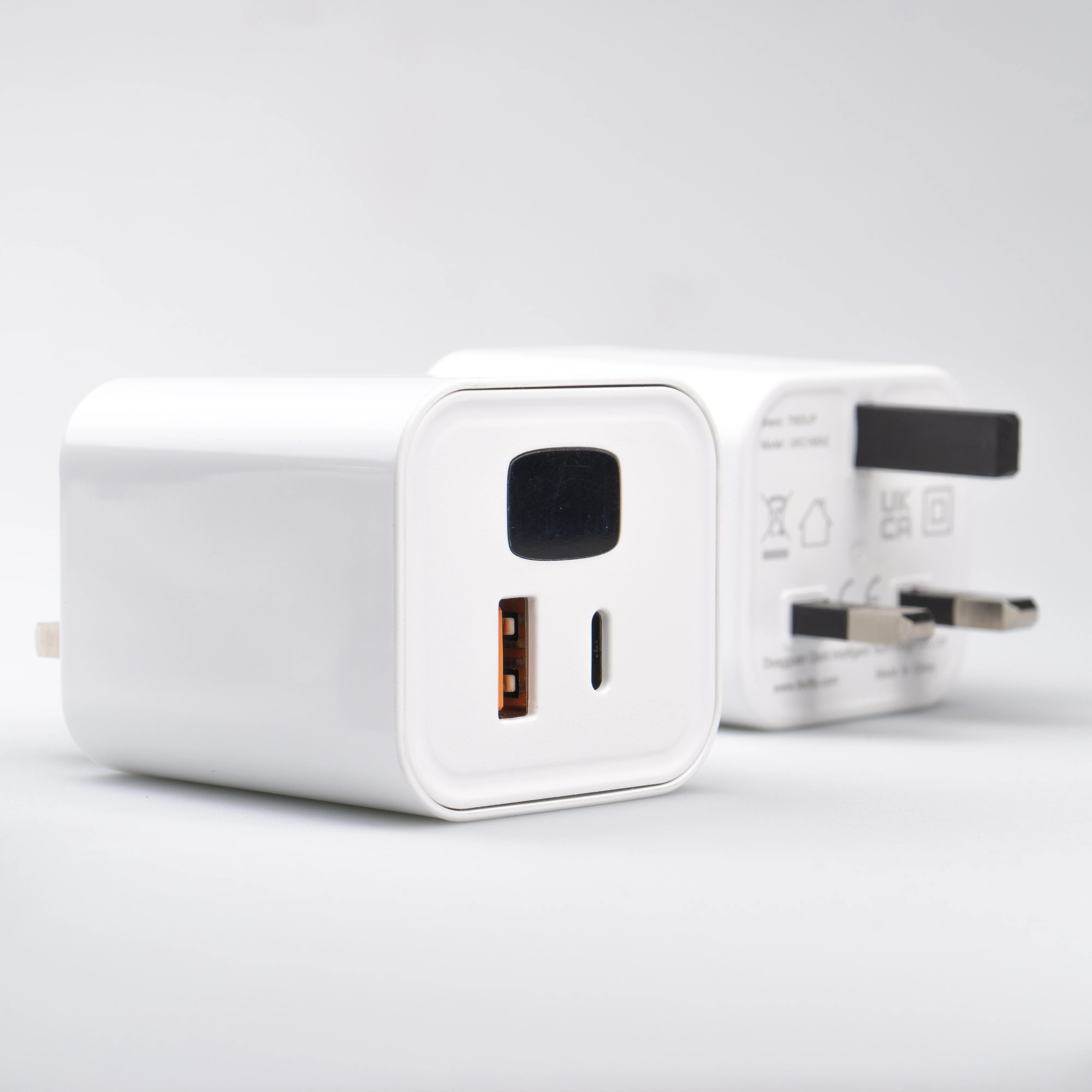 2-Port PD 30w Type C Power Adapter UK Plug Smart Travel Fast Charging QC 3.0 Usb Original Charger for Phone Laptop