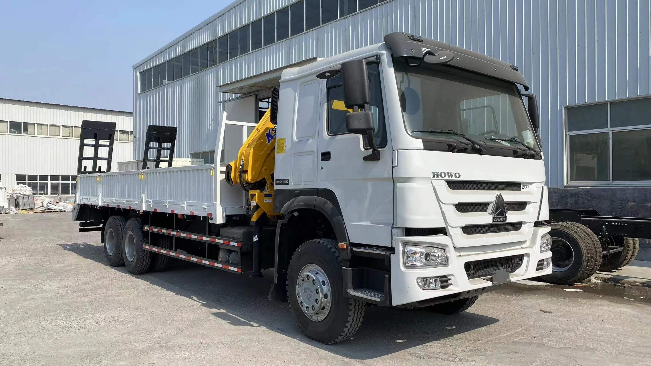 Грузовые автомобили 400HP 6*4 SINOTRUK HOWO 10T