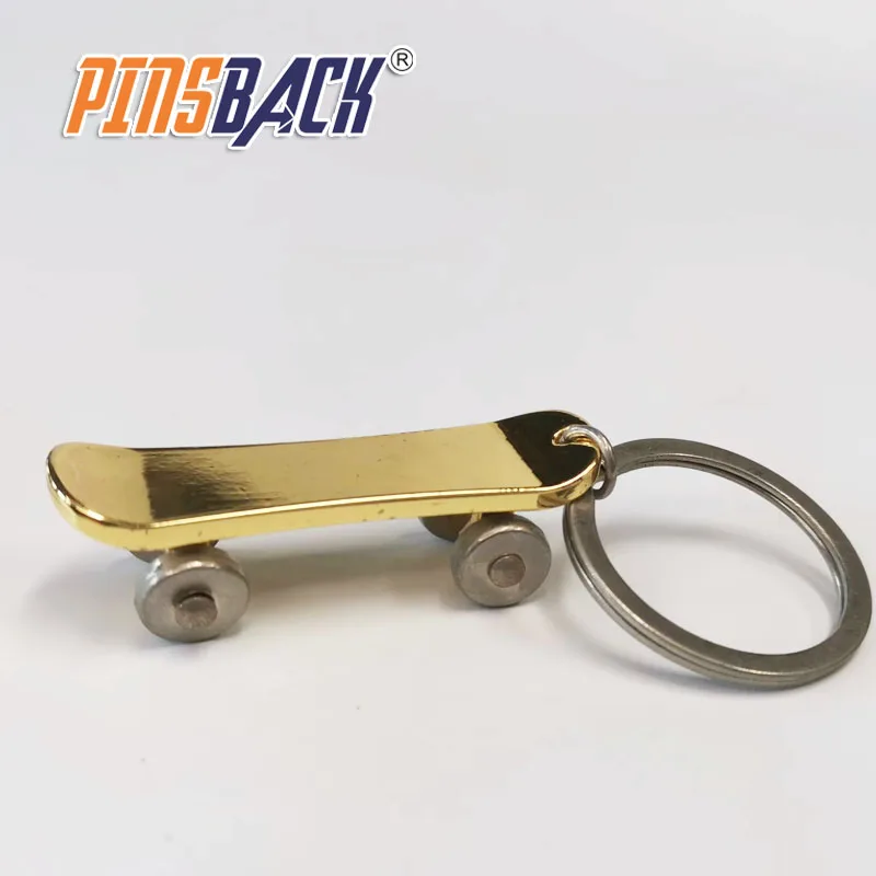 Wholesale  Personal Car Metal Key Chains All Type of Key Chain  Logo 3D Model Key Ring