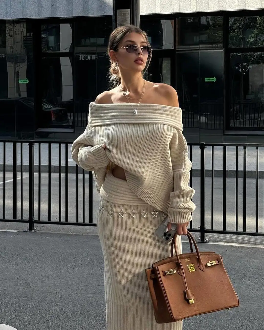 King Mcgreen star High quality Sexy Irregular Casual Sweater Set Off-the-shoulder Retro Simple long sleeve loose skirts sets