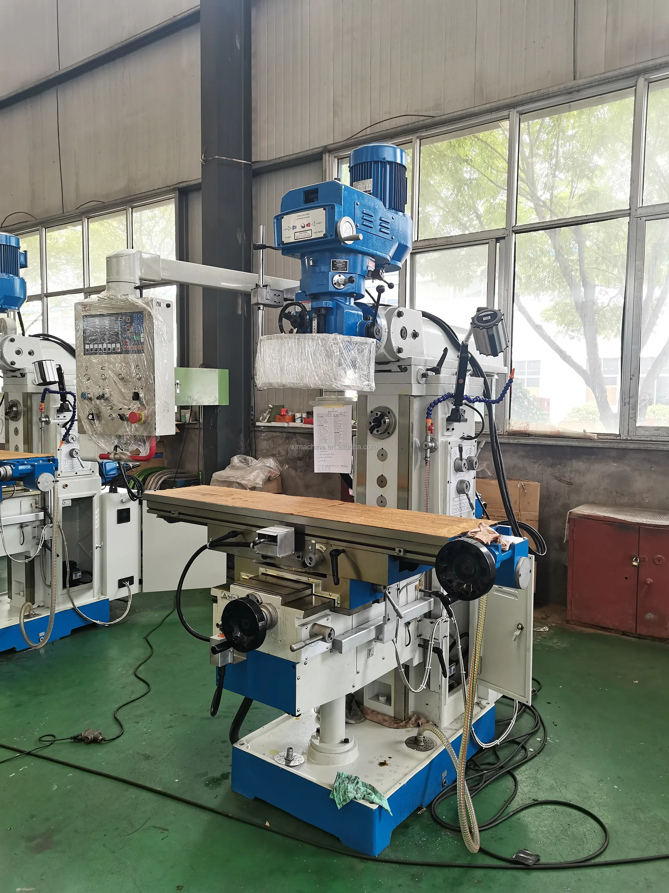 XL6330 Horizontal and Vertical Bridgeport Mill