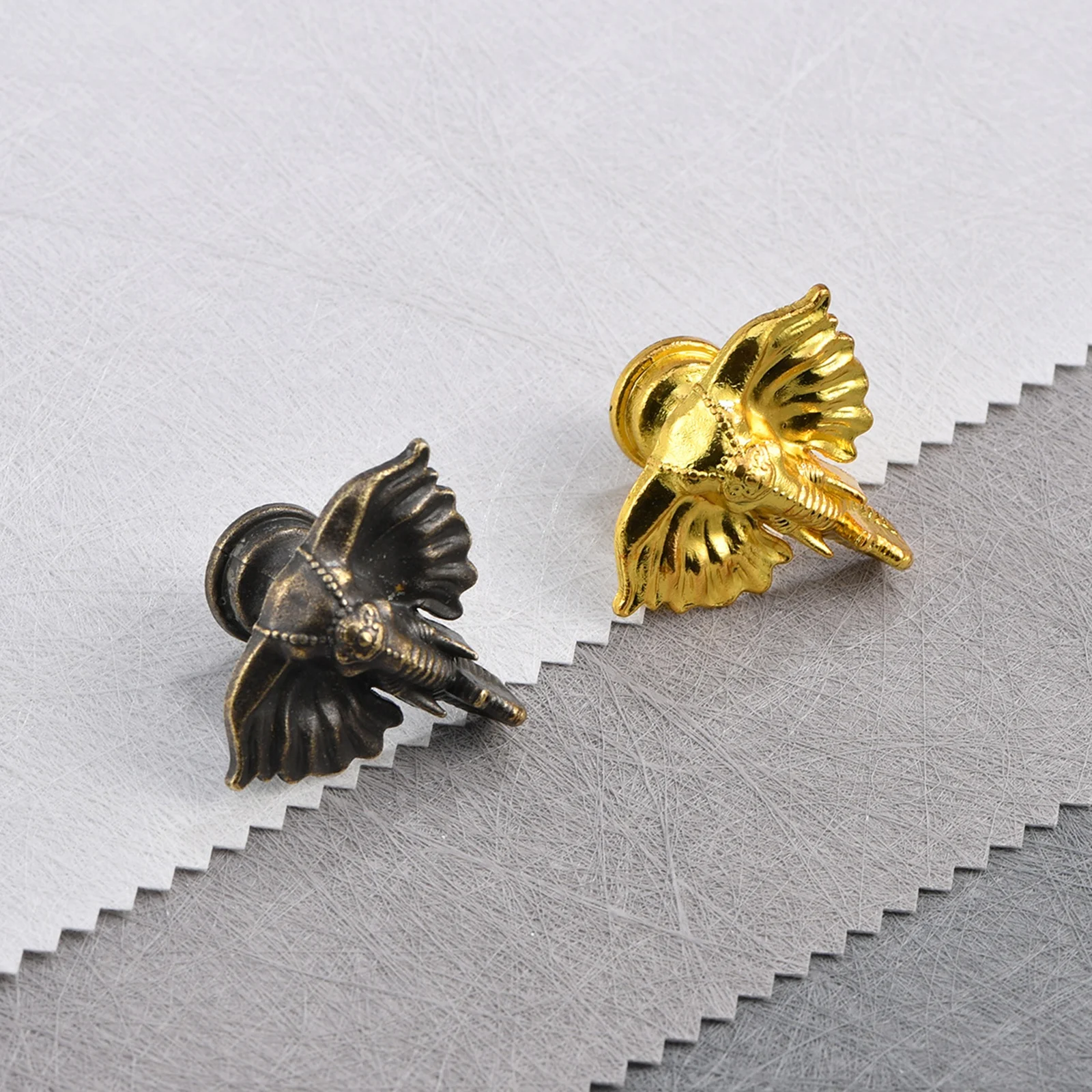 Antique animal drawer handles Furniture cabinets Wooden box handles Furniture accessories