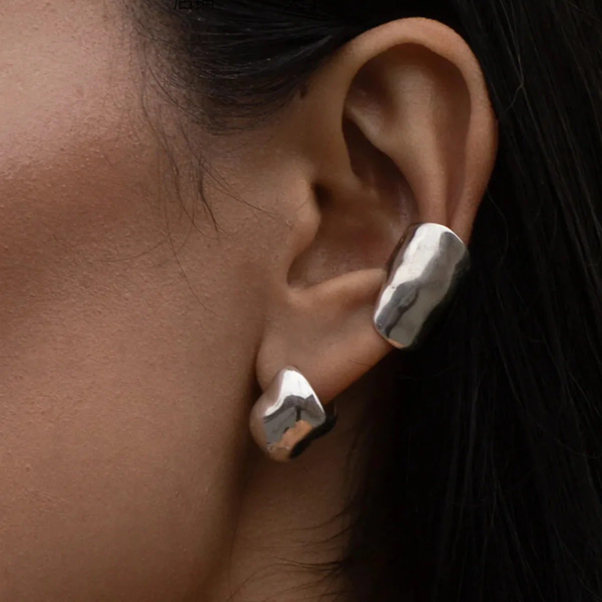 New Arrival 18k Gold Plated With PVD Stainless Steel Low Key Statement Ear Cuff For Women