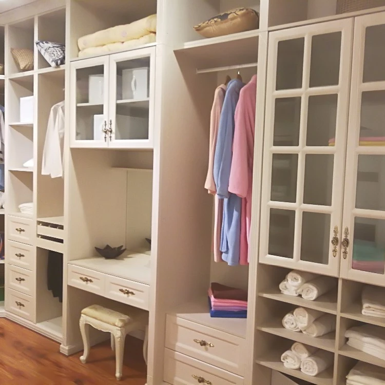 
Mediterranean Style Modern Walk-in Closet bedroom wardrobes 