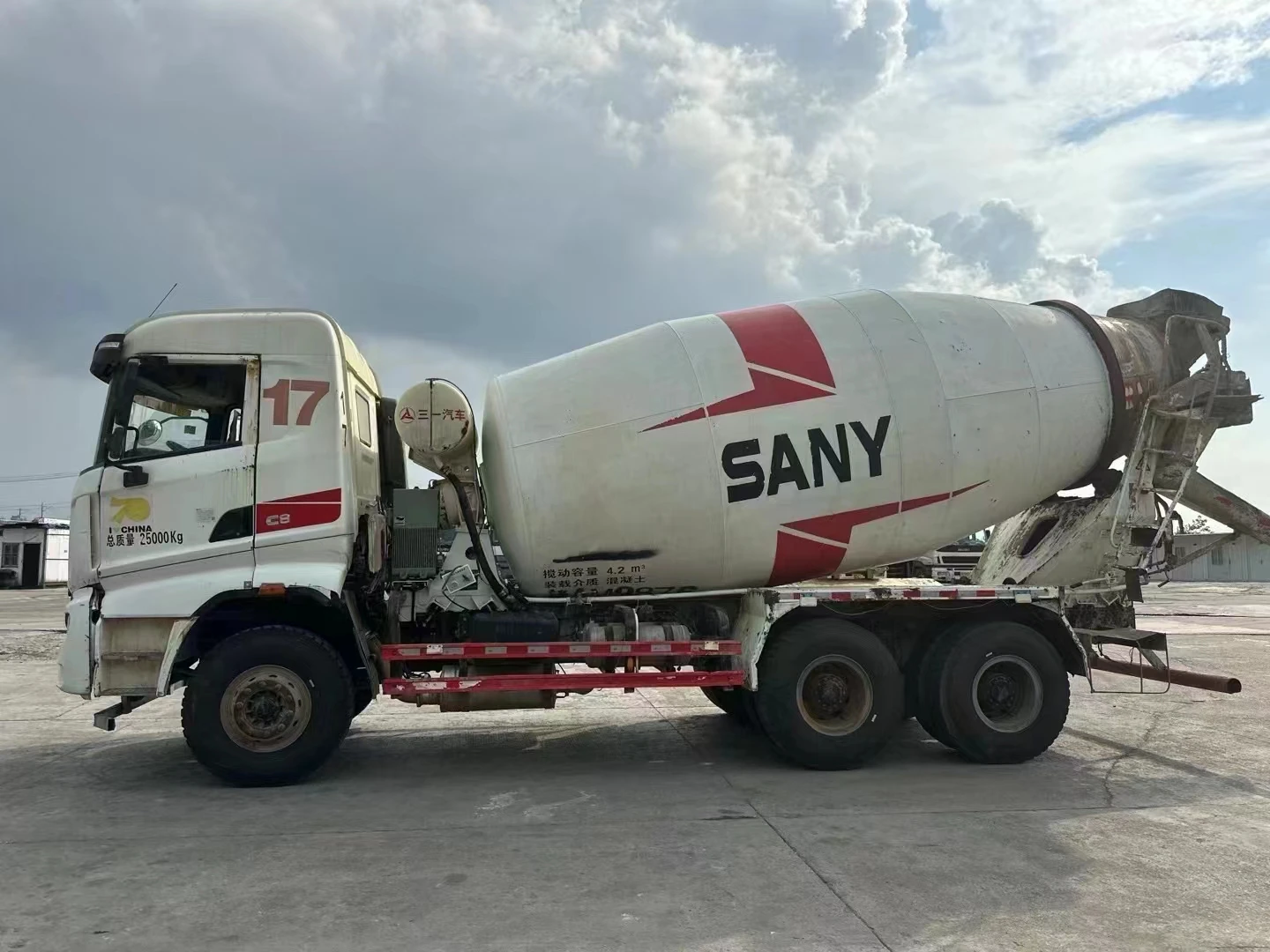 19 Years Sany 3 Axle 12 Square Used Mixer Truck Transportation Truck Diesel Engine 257KW Power Used
