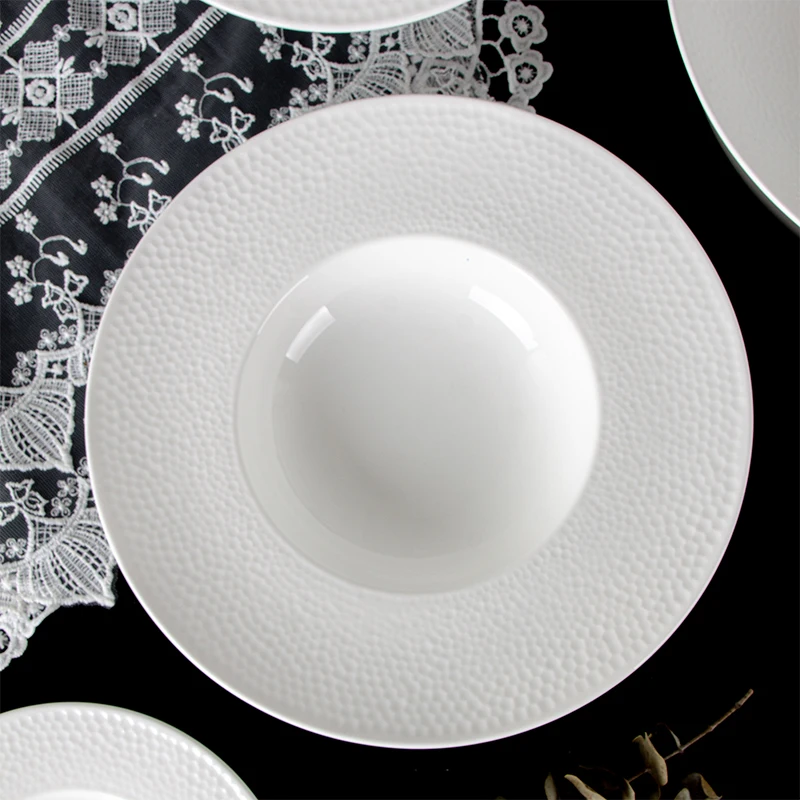 JQY Brand Dinnerware Manufacturer Hammered Pattern Ceramic White Dining Plates and Bowls with Cup Set Tableware Wholesale