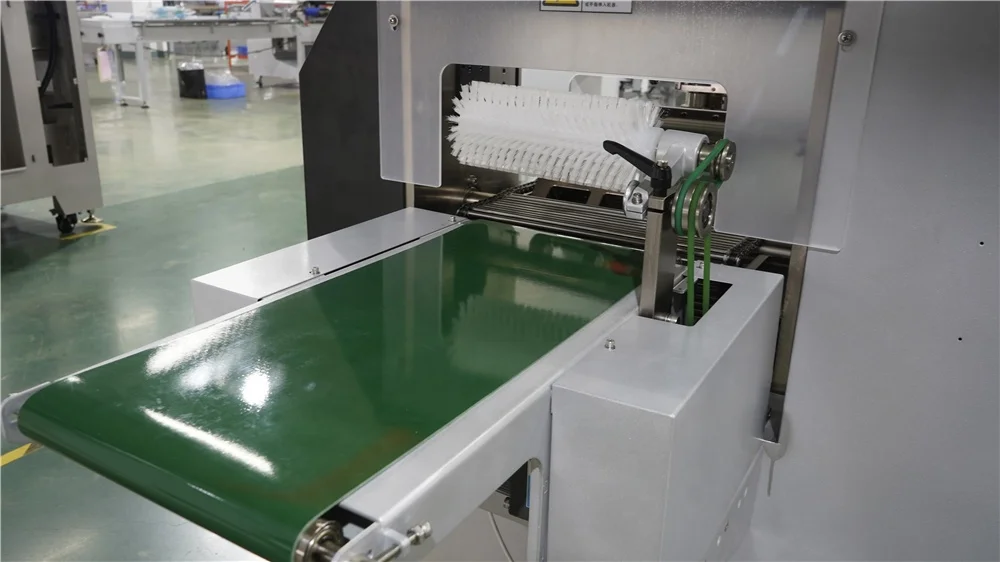 automatic high speed vegetable lettuce carrot sweet corn flow wrapper horizontal packing machine manufacturers