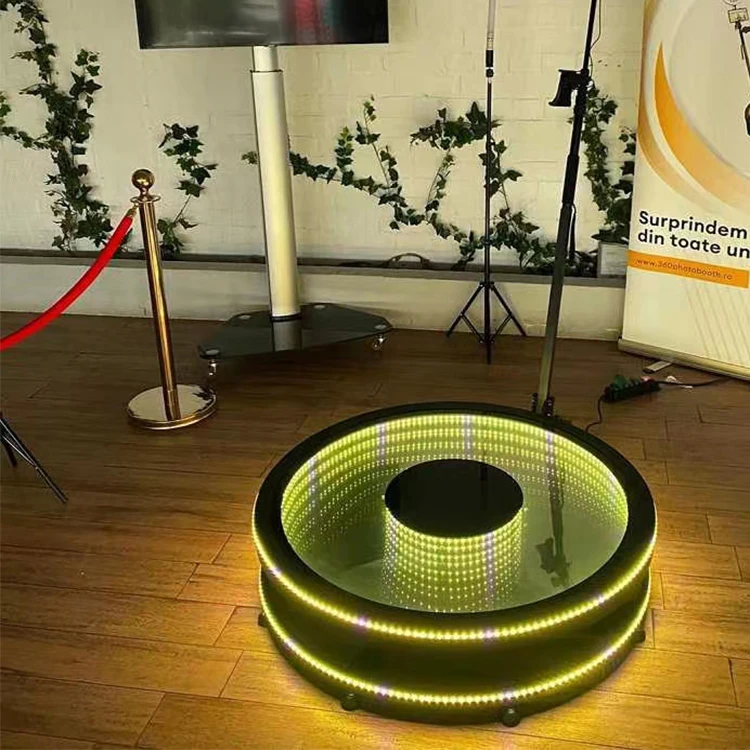 2022 New Adjustable 3D Abyss 4 Rotating Person Camera Full Body Portable Spinning 360 Degree Photo Booth
