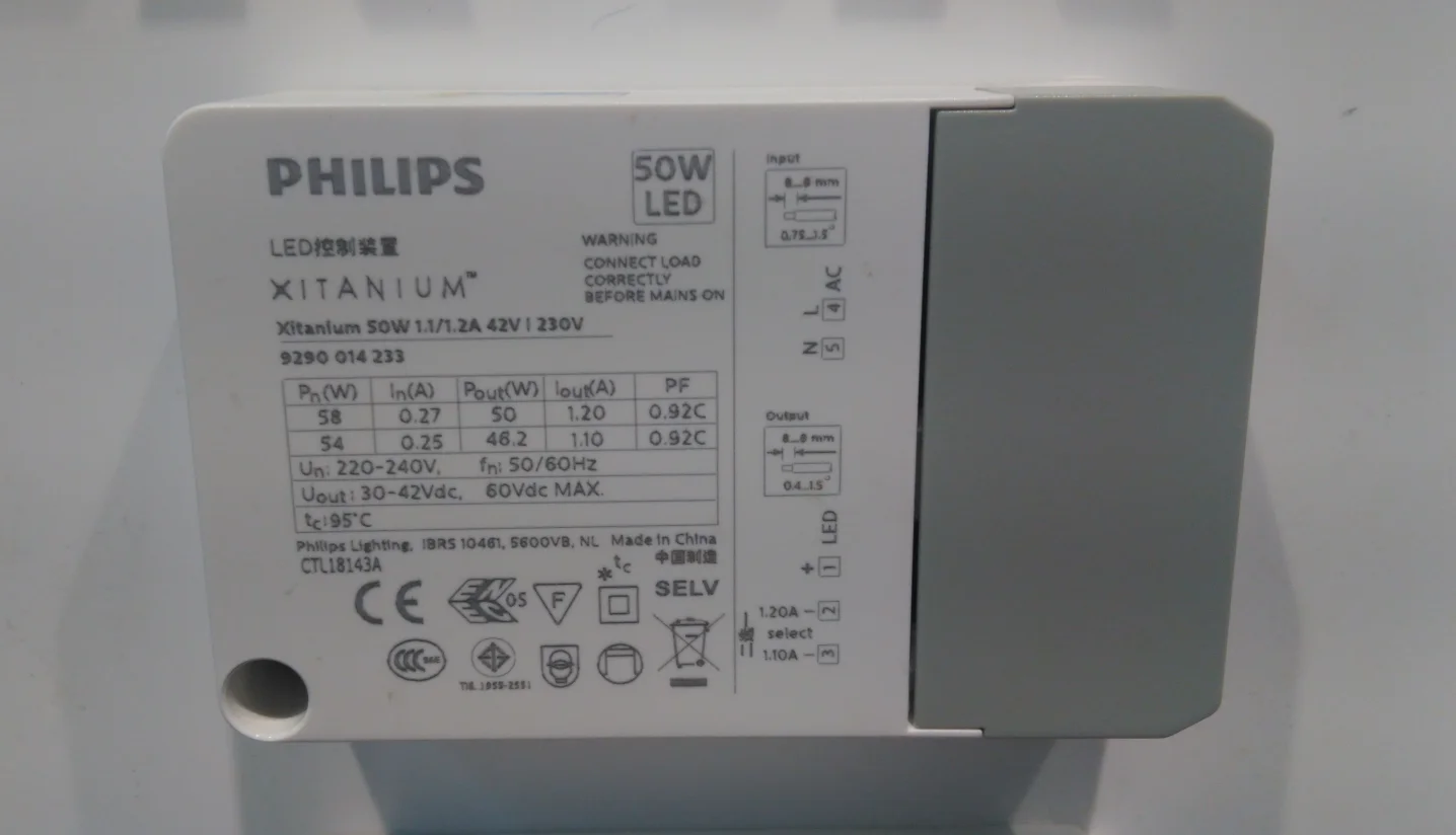 Led cob 30W track spotlights exhibition hall show room spot lightings hotel shopping mall light track lighting