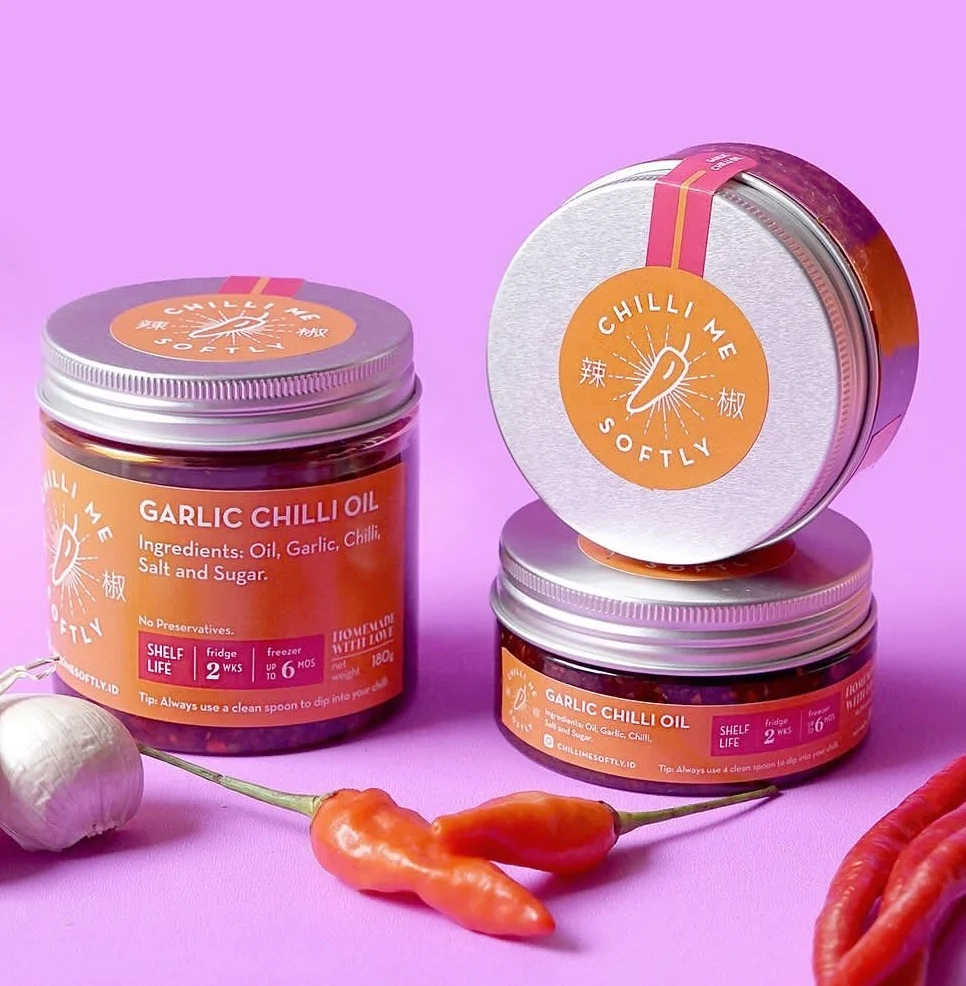 150ml 200ml 350ml 500ml Straight Round Wide Mouth Garlic Chilli Oil Coconut Glass Jar with Metal