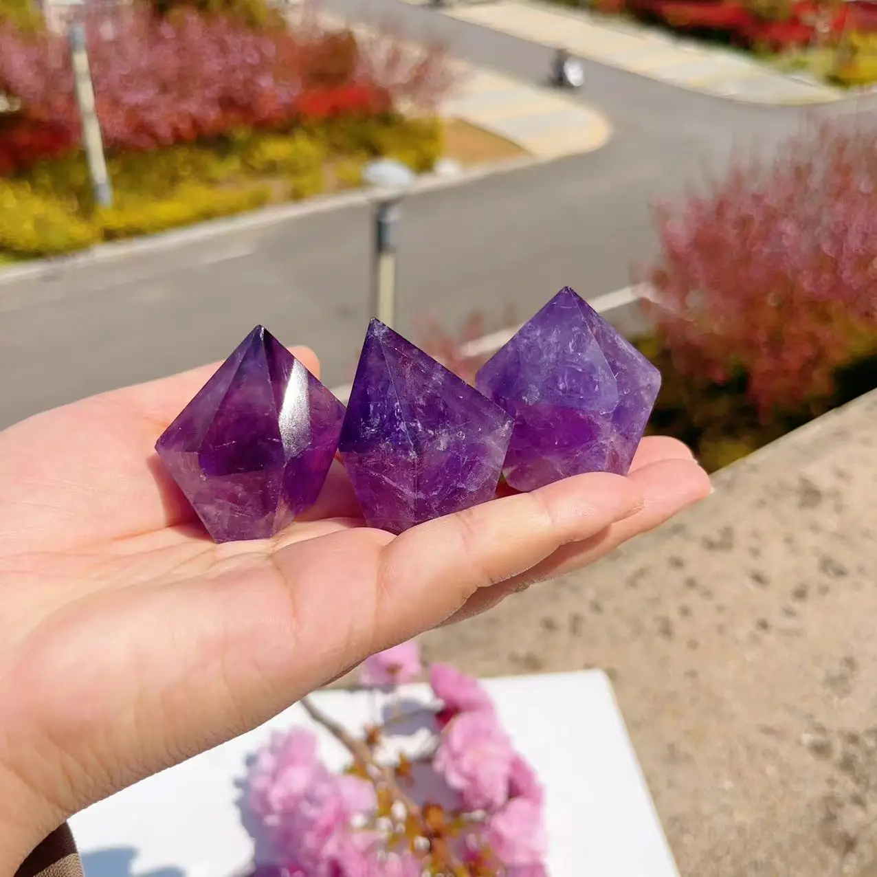 Natural Crystal Amethyst Point Crystal Quartz Tower Solar Powered/meditation/healing stones