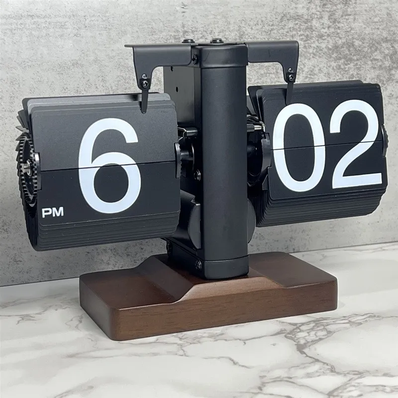 Retro Digital Flip Down Clock Gear Desk Stand Page Quartz Clock Creative Small Alarm Clock