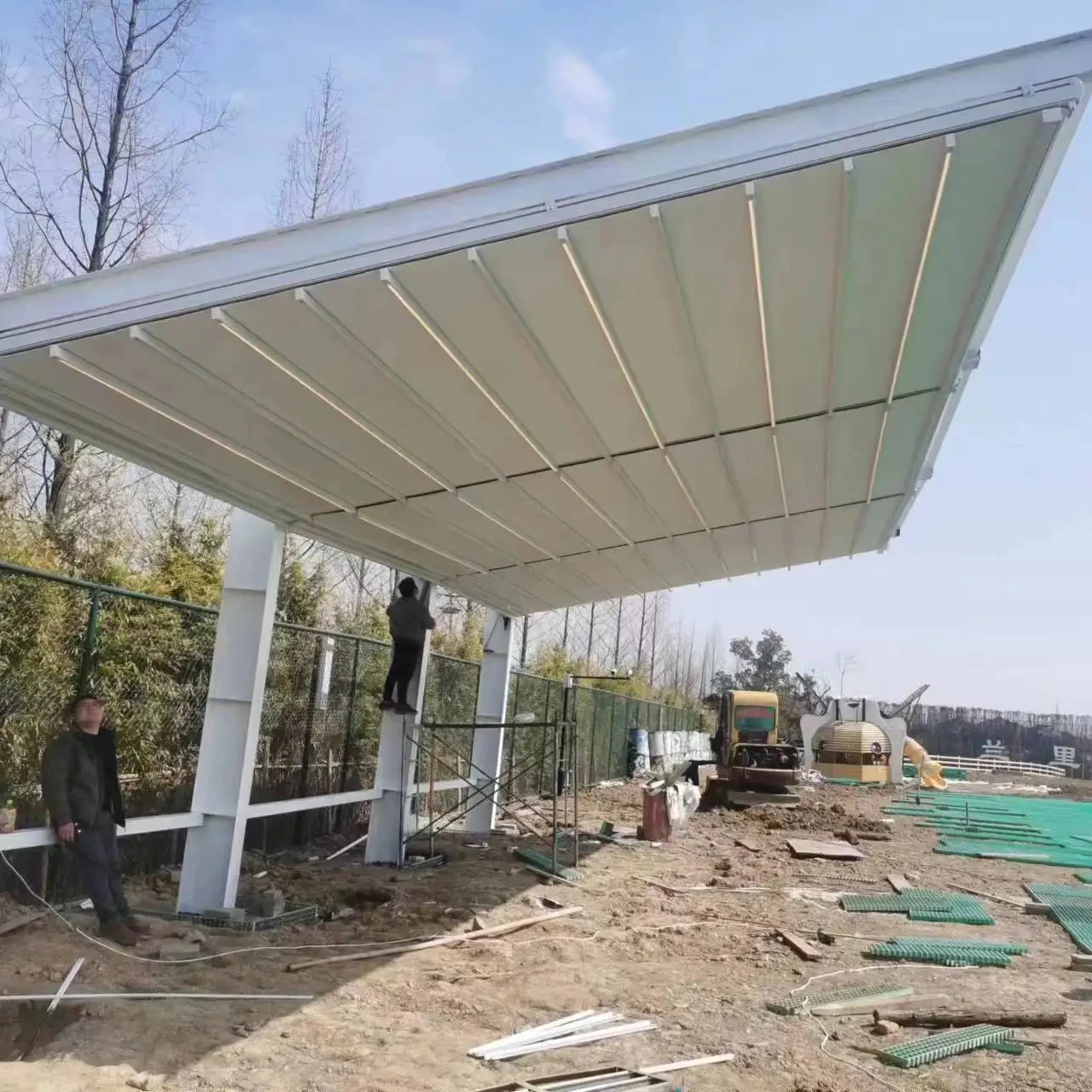 Wholesale Custom Aluminum Pergola Outdoor Pavilion Waterproof  Electric Louvers Retractable Pergola Sun Shade