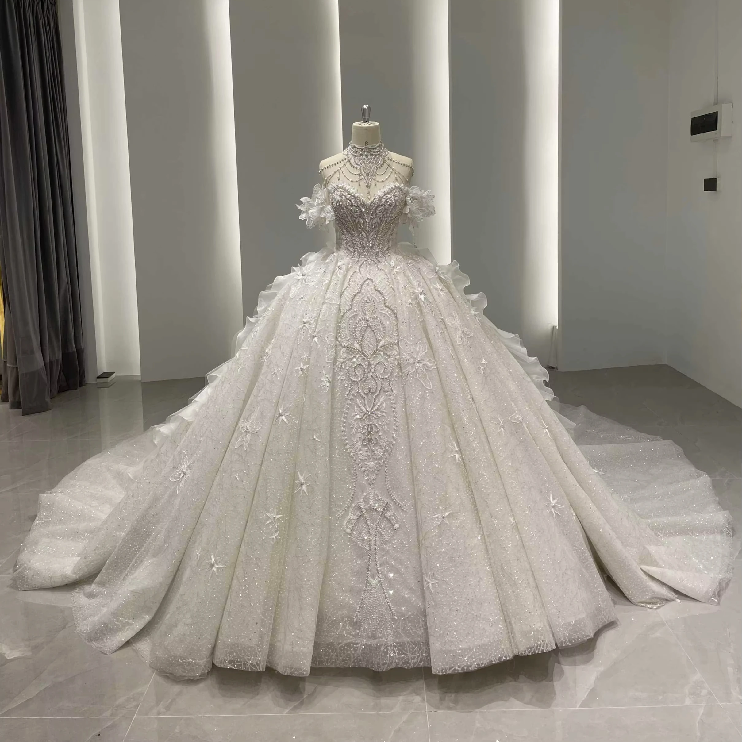 Factory Low Price One Shoulder Sweetheart Neckline Luxury Ball Gown Heavy Beaded Sequined Bridal Wedding Dress With Long Train