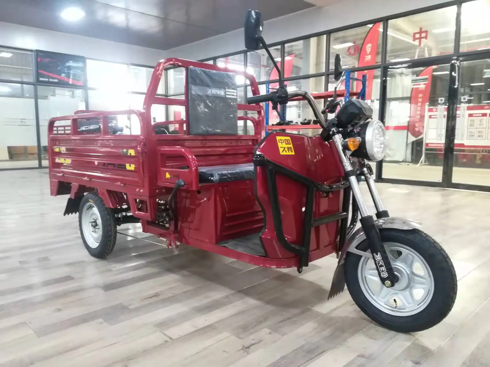 Open Carriage 3Wheel Electric Tricycle Motorcycle 60V 800W  Cheap price for Sale