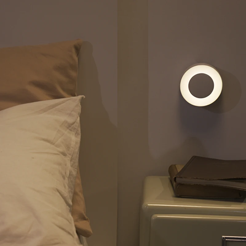 Hot Selling Smart Aroma Diffuser Lamp Mini Portable Desktop Fragrance Diffuser Unique Design Air Humidifier