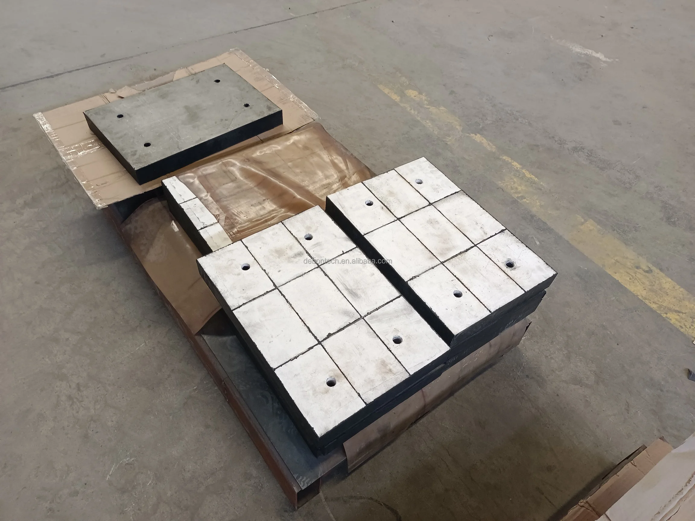 Zirconia Toughened Alumina ZTA ceramic tiles wear plates.jpg