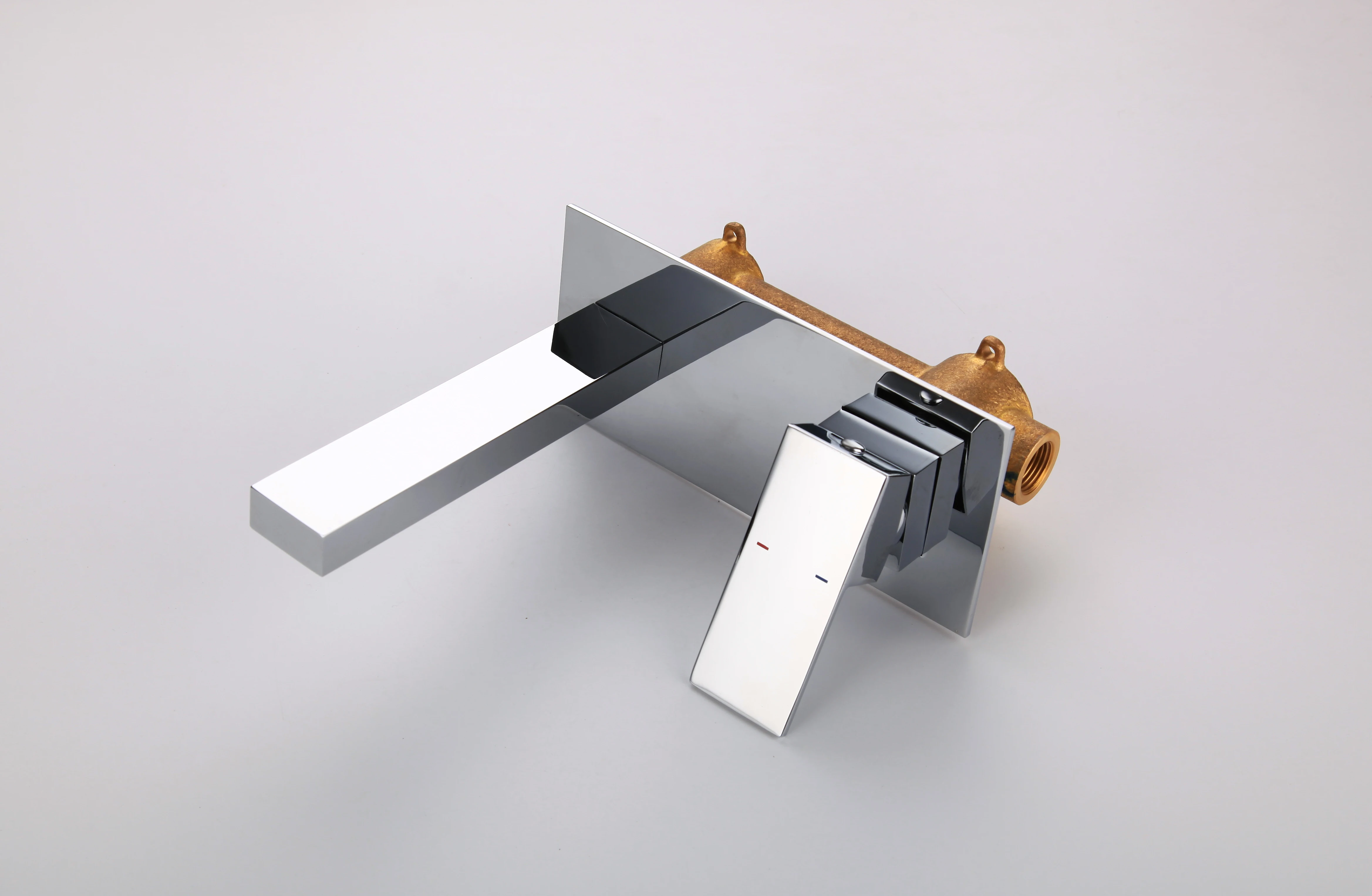 Single handle wall faucet mixer in square shape for bathtub