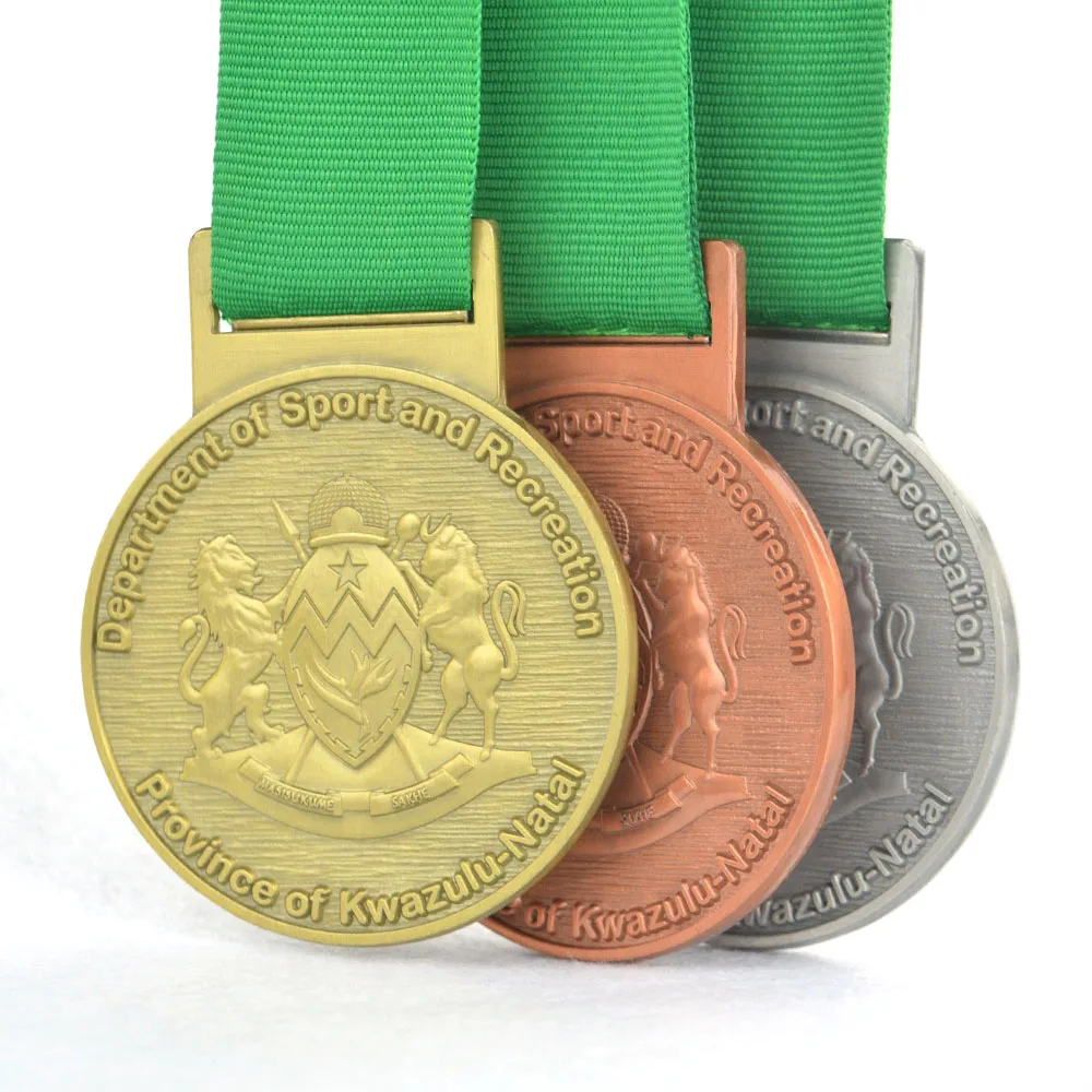 Wholesale Manufacturer Design Custom Big Personalized Football Gold Medals Collecting For Soccer