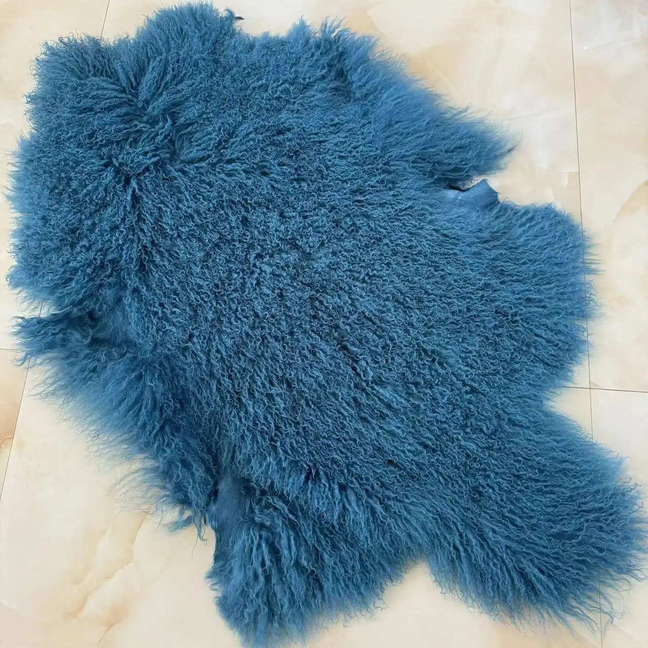 Factory Direct Supply 120x60cm Mongolian Lamb Fur Plate Goat Fur Rug Sheepskin