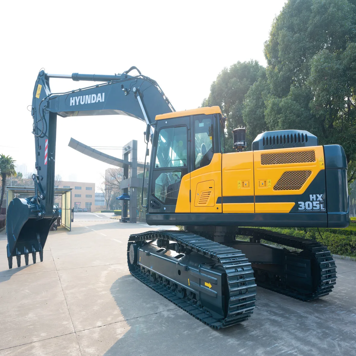 2023 korea made excavator 30 ton Hyundai  305 excavator price