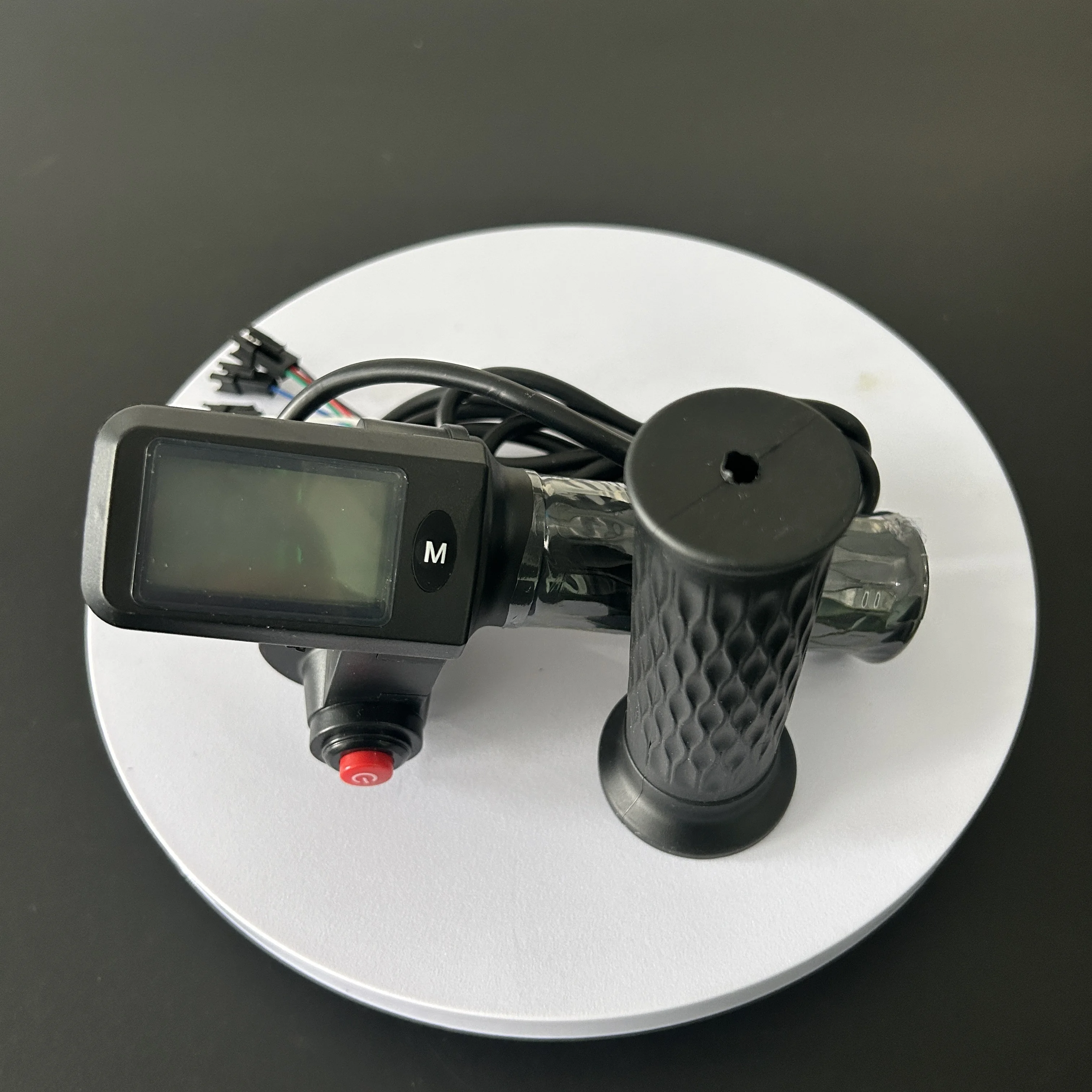 HOT 48V 60V 72V 3 gears waterproof Twist Throttle Accelerator For Electric Bike E Tricyle Scooter With LED Display And Power Key