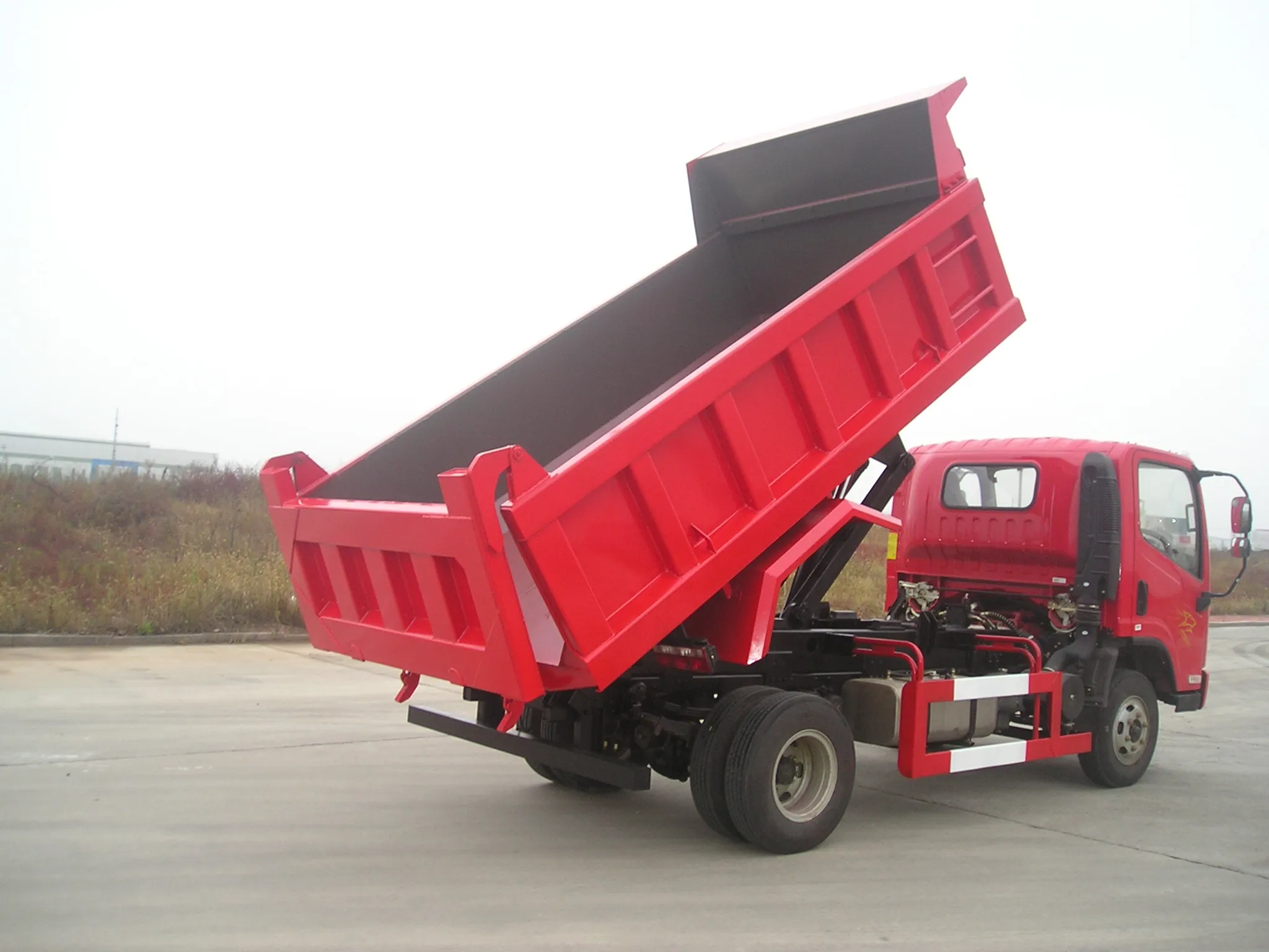 FAW Tiger V 4x2 Mini Dump Truck 5 Ton Light 6x4 Drive Wheel New Diesel Fast Gear Box Cargo Van for Efficient Transportation