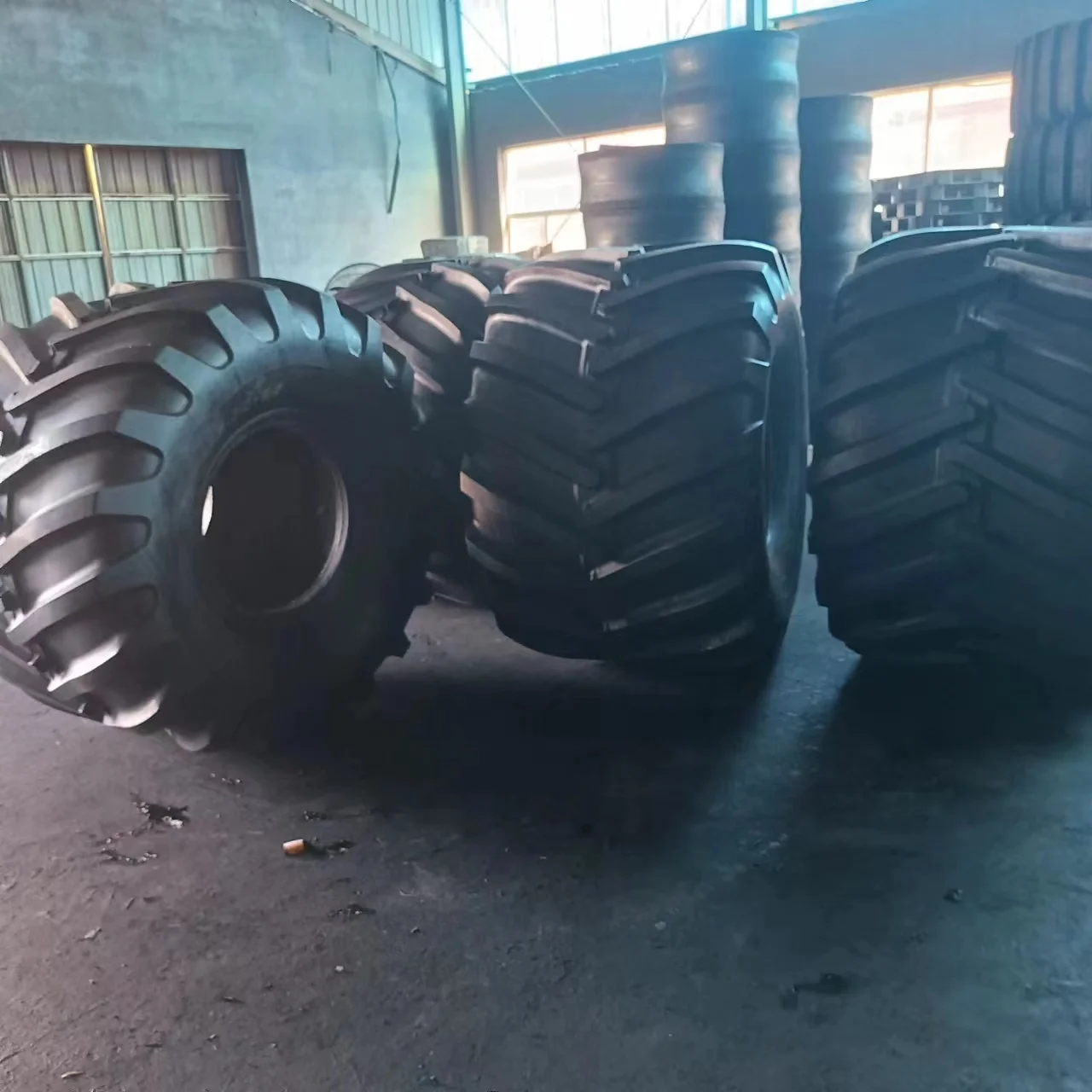 wide base tire  66*43-25  66X43.00-25 tractor tires monster truck tire wheels rims