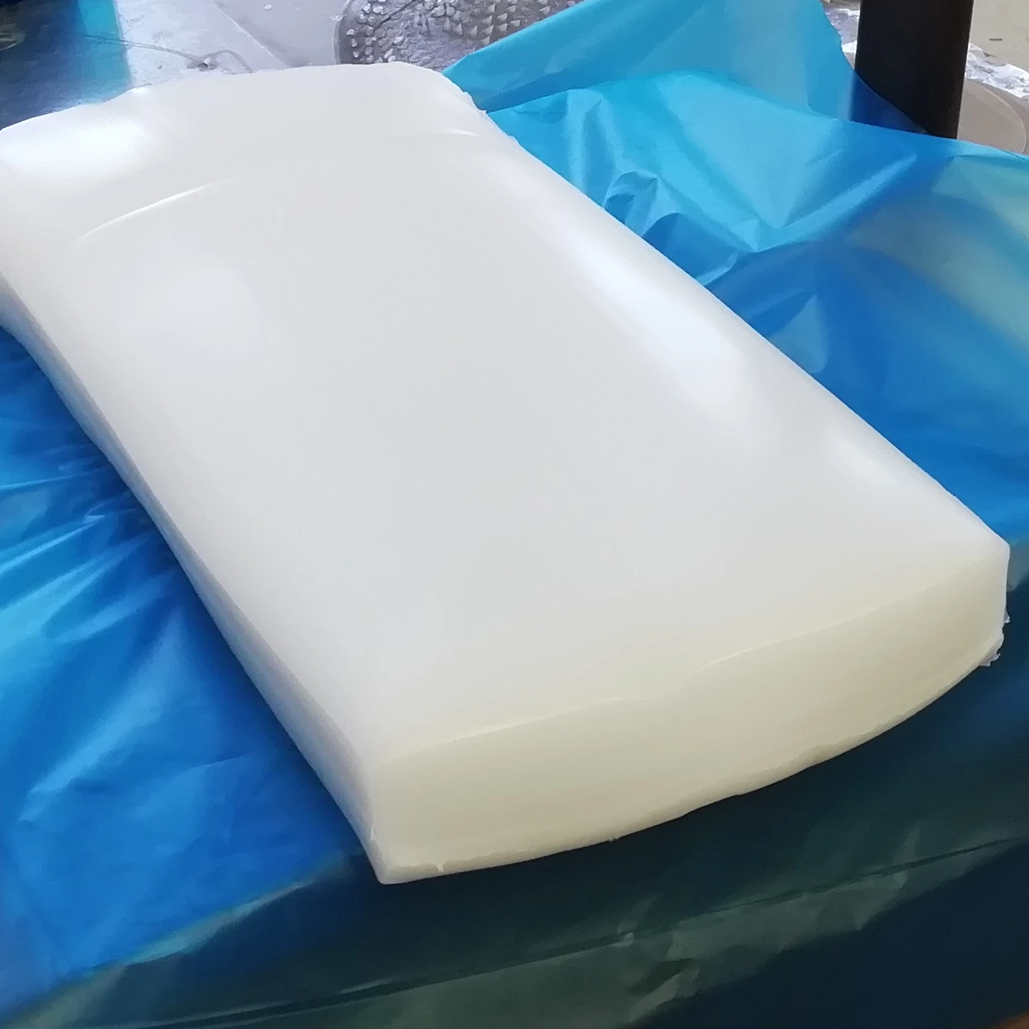 mixed silicone rubber raw materials for making toy mold price of silicone rubber per kg