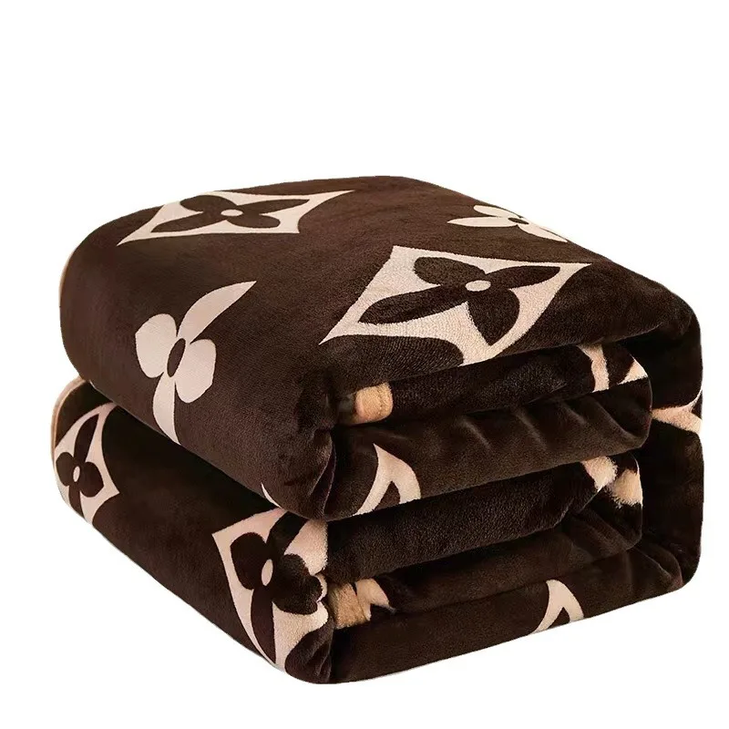 Оптовая продажа, высокое качество, 2024 Новое утолщенное одеяло, супер мягкое молочное Флисовое одеяло, настраиваемый логотип, фланелевое одеяло