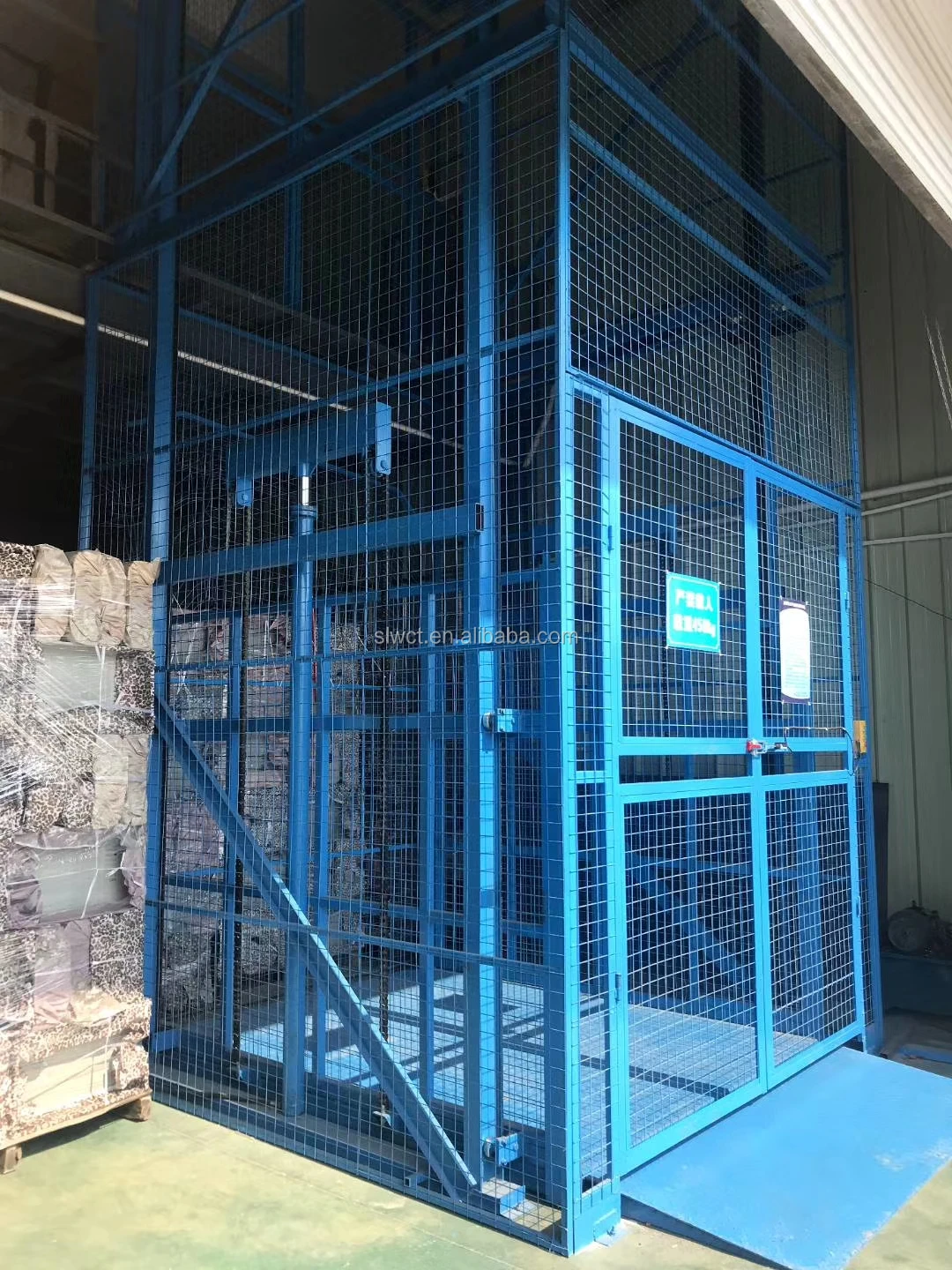 300kg Vertical Platform Hot Sale Goods Lift Elevator Home Lift