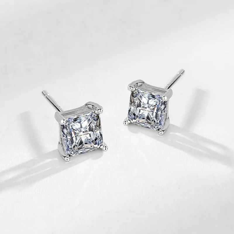 S925 Sterling Silver Square Diamond Four Claw Earrings for Men and Women Super Flash Single Diamond Senior Sense Earrings