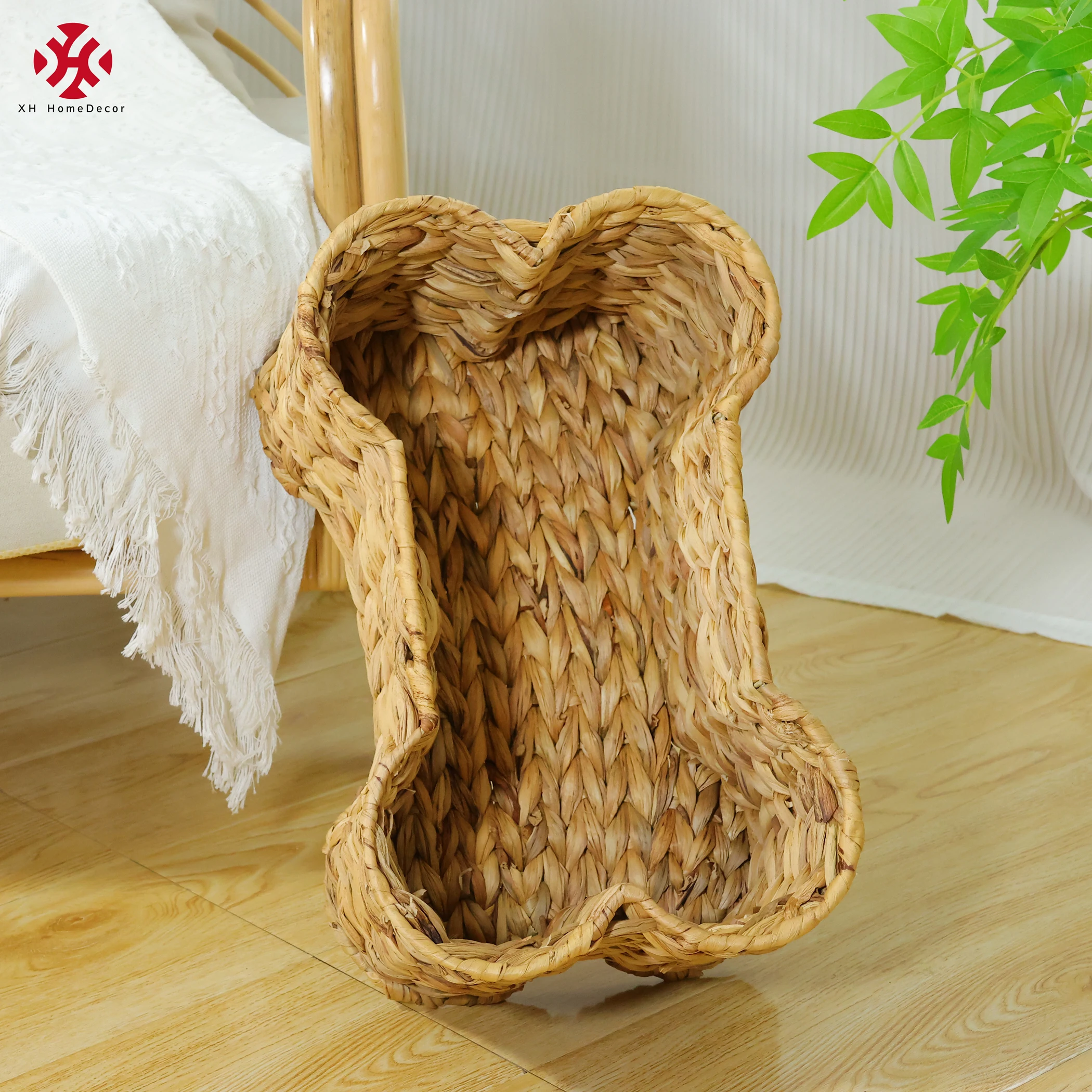XH Bone shape magazine holder hand-woven seagrass wicker rattan Handwoven laundry Multifunction water hyacinth storage baskets