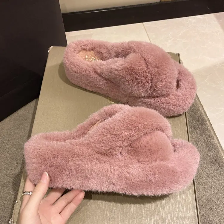 Greatslides Hot Selling Luxury Designer Women Sandals,Ladies Slippers Flat 2023,Cute Slippers For Women Raccoon Fur Slides