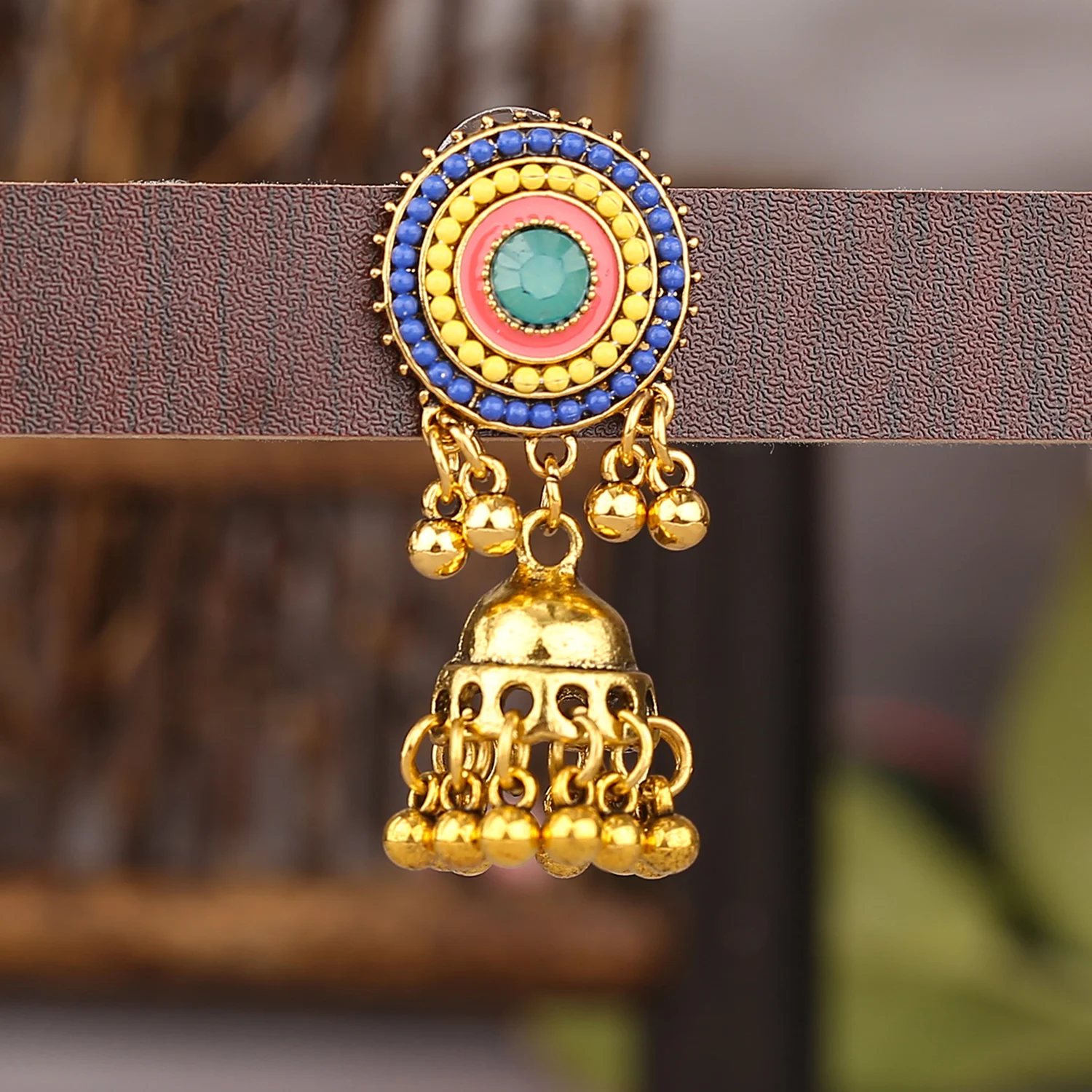 Suyan Jewelry Factory Price 2022 Hot Sale Earrings Golden Pearl Niche Design Bell Alloy Rice Bead Earrings Jewelry